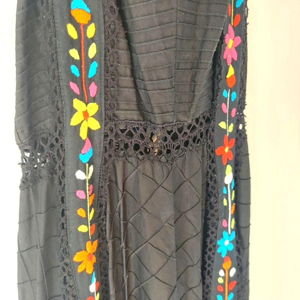 VINTAGE - 14 - Black Maxi Dress with Colorful Embroidery - Picture 4 of 7